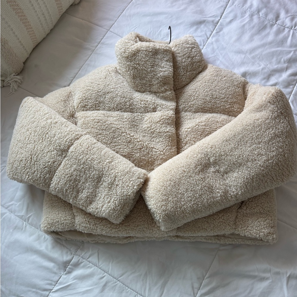 Zara Cream Cropped Sherpa Women's Jacket